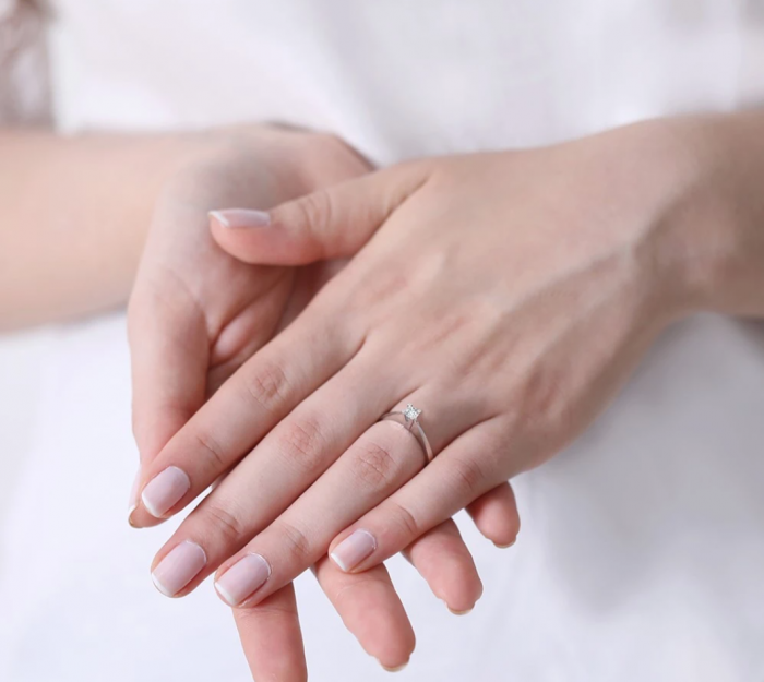 0,10 Karat Pırlanta Tektaş Evlilik Yüzüğü