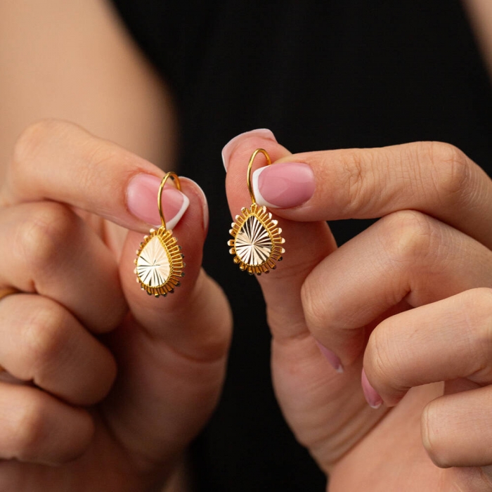 Sallantılı Mekik Küpe