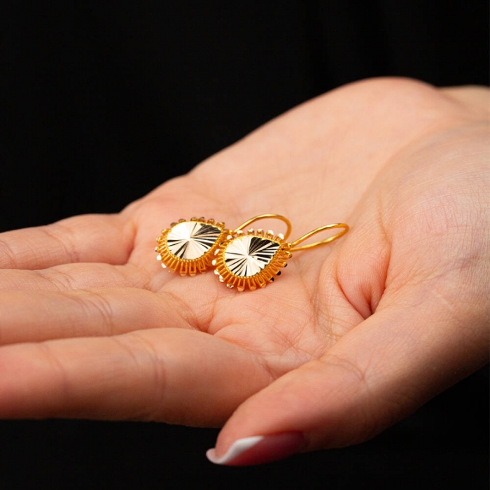 Sallantılı Mekik Küpe